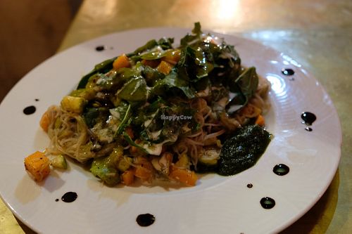 Rice noodles with vegetables at Earth Cafe - Derb Zawak in Marrakech