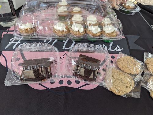 Desserts popup at shoppette. Delicious brownies, snicker doodles, & peach cupcakes at Houston Sauce Co in Houston