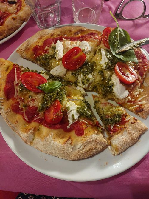Ricotta pesto e pomodorini at Ristoro Dantesca in Pisa