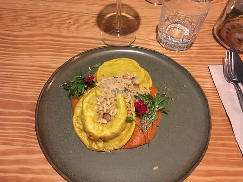 The Sophia : homemade ravioli with tofu ricotta at Orteá - Vegan Collective in Lisbon