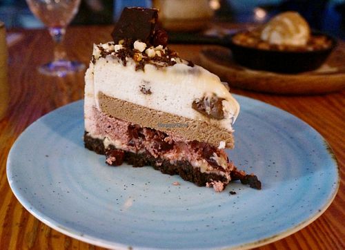 Ginja cake at Orteá - Vegan Collective in Lisbon