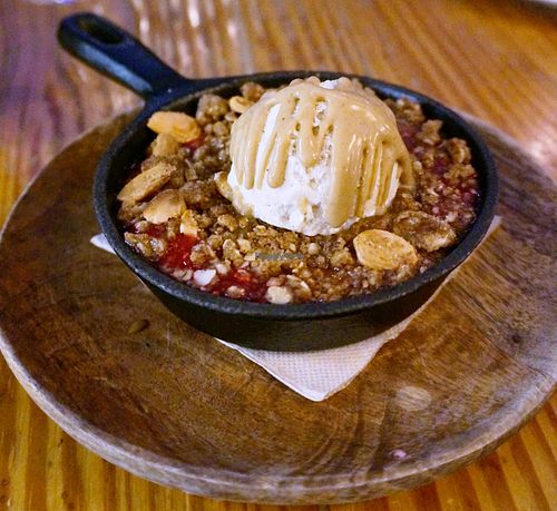 Raspberries and rhubarb pan at Orteá - Vegan Collective in Lisbon