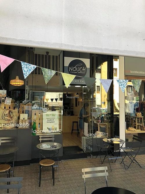 outside view at Nouch in Annecy