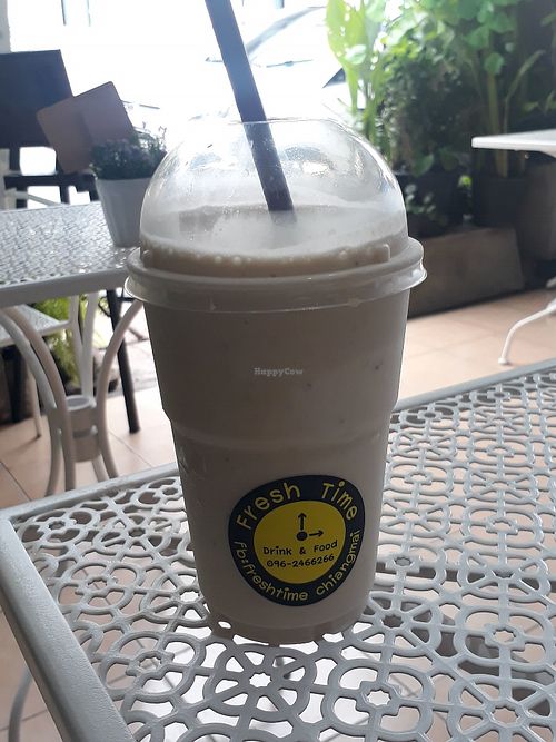 Banana coconut smoothie at Freshtime in Chiang Mai