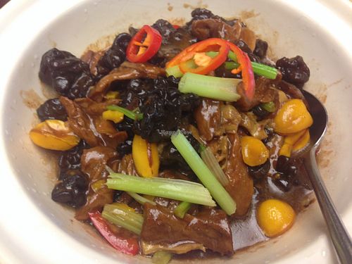 6 at Chi Lin Vegetarian in Kowloon