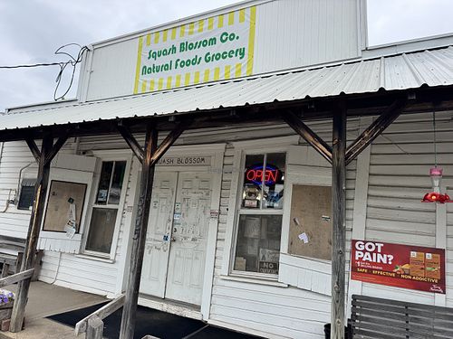 There were no recent reviews, so we wanted to reassure travelers they are still there!  at Squash Blossom Company in Van Buren