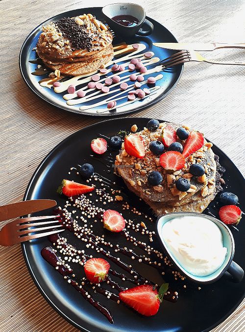 Our new pancakes! Also vegan possible 🌿 at Oloa in Enschede