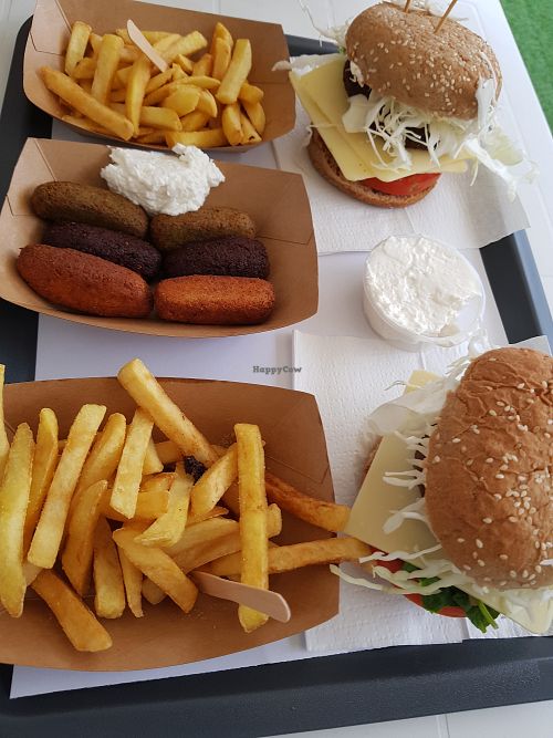Utopia Ann's Querio burgers with vegetable croquettes and fries at Burger Mel - Playa de Las Américas in Tenerife