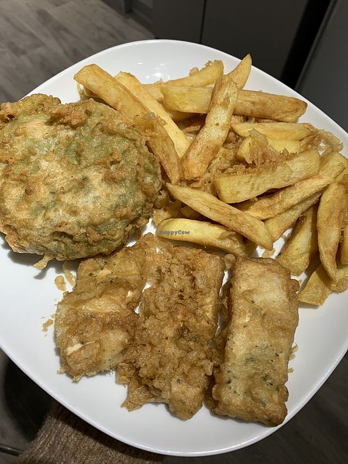 Seasoned tofu, mushy pea bomb and vegan chips  at Capplemans Fish and Chips in Scarborough