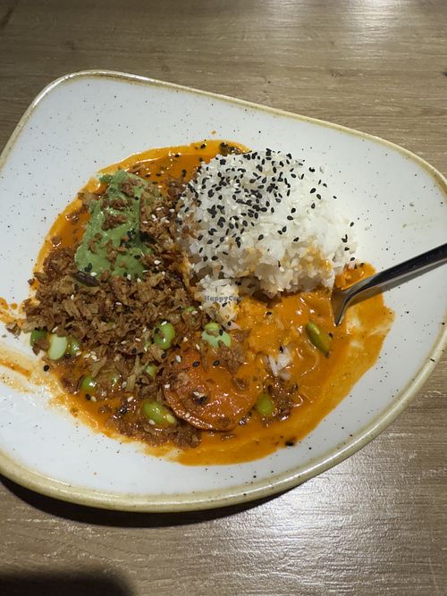 Vegan Yellow Curry  at Dean & David - Hauptbahnhof Express in Berlin