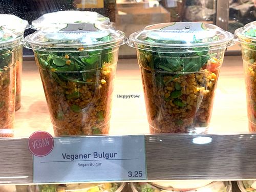 bulgur at Dean & David - Hauptbahnhof Express in Berlin