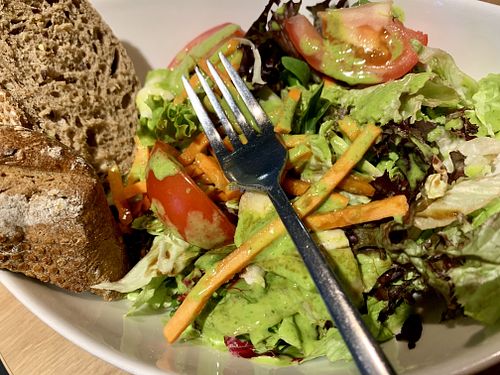 salad at Dean & David - Hauptbahnhof Express in Berlin