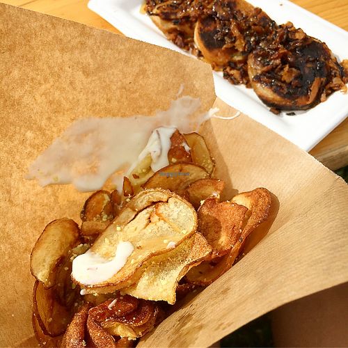 Vegan parmesan & truffle chips and pancakes at Sandwich Club in Helsinki