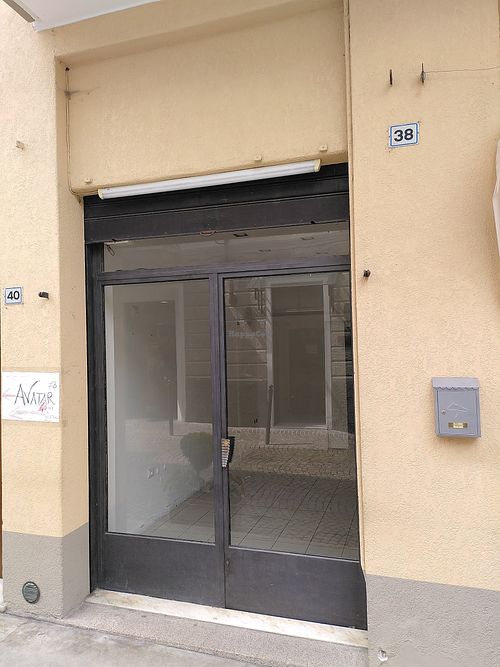 The Gelateria is closed at L'Angolo del Gelato - Maybe closed in Stresa
