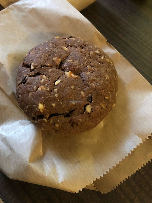 This cookie is labeled vegan  at Espressaki in Crete