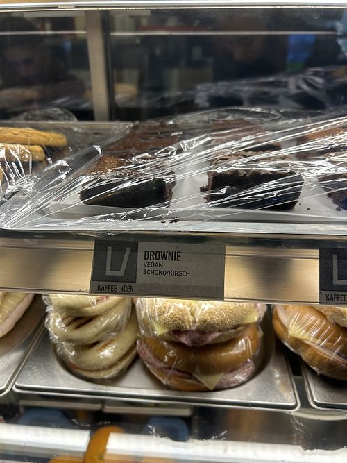   vegan brownies  at Kaffeeladen in Linz