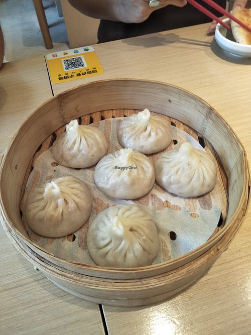 Xiao Long Bao (soupy dumplings) at Dancing Dumplings 舞蔬尚饺 - Wǔ Shū Shàng Jiǎo in Shanghai