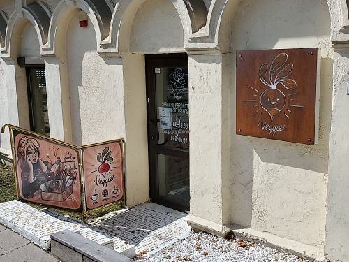 Entrance at Veggie.It in Vilnius