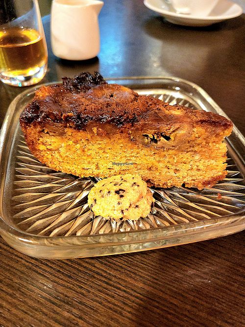 Banana caramel cake at Nagi Shokudo in Kamakura