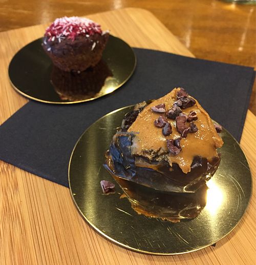 Dessert: Mini muffin & date with peanut butter at Cafe Complet in Zurich