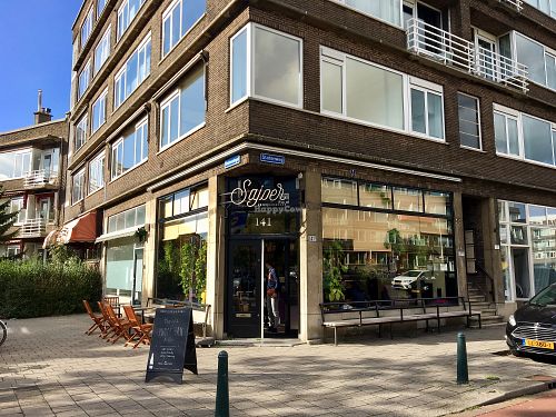 Front at the cornet Statenweg and Statensingel at Sajoer - Statensingel in Rotterdam