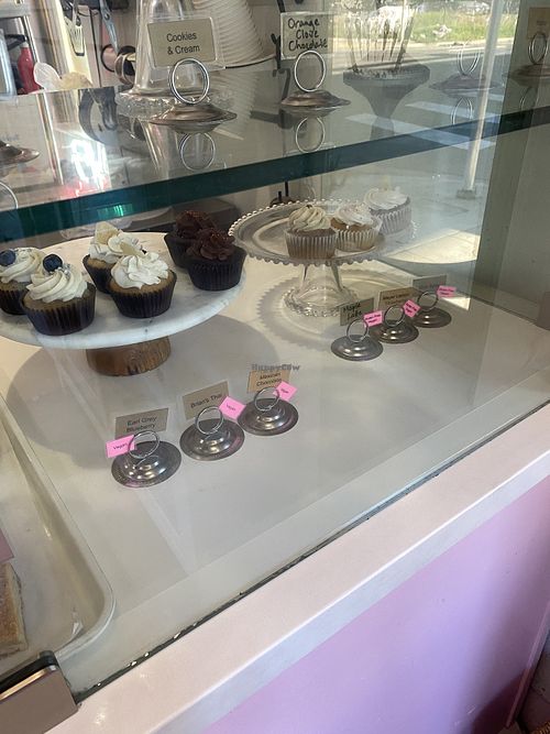 Vegan Options - Bottom Shelf 🫶🏽💕 #Veganuary at Angel Cakes in Oakland