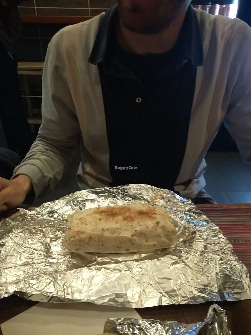 Size of the burrito at Un Mexicain a Marseille in Marseille