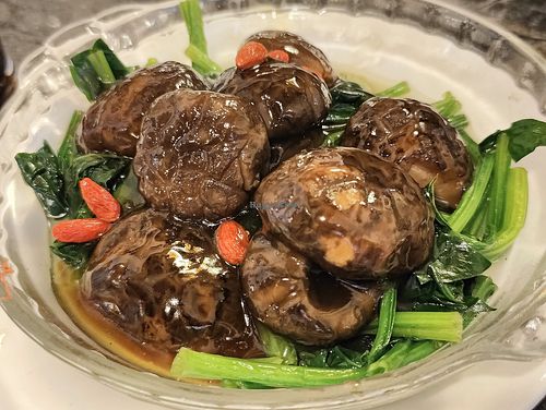 Mushroom with vegetables at Eight Treasures Vegetarian 八宝素食馆 in Central Singapore