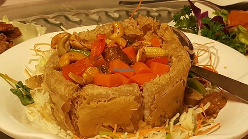 Mixed Vegetables Crispy Yam Ring at Eight Treasures Vegetarian 八宝素食馆 in Central Singapore