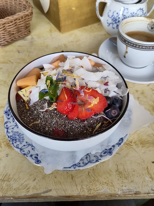 Acai bowl at Berge in Garmisch Partenkirchen
