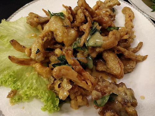 Creamy abalone mushroom  at Mother Earth 大地之素 in West Singapore