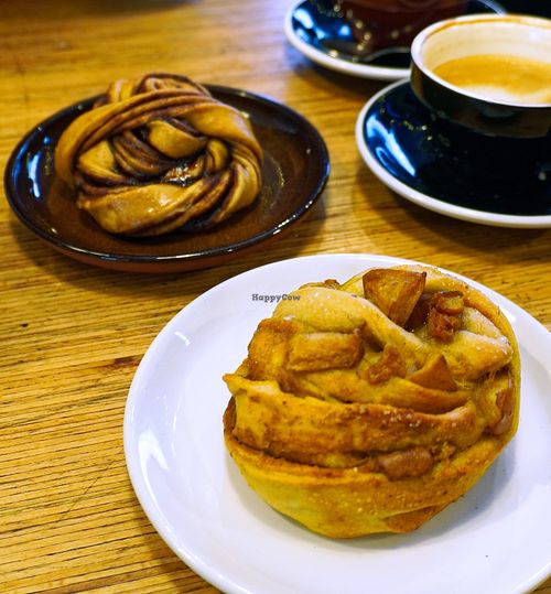 rolls at Grounded in Paris