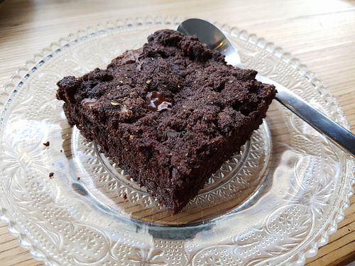 Brownie at Grounded in Paris