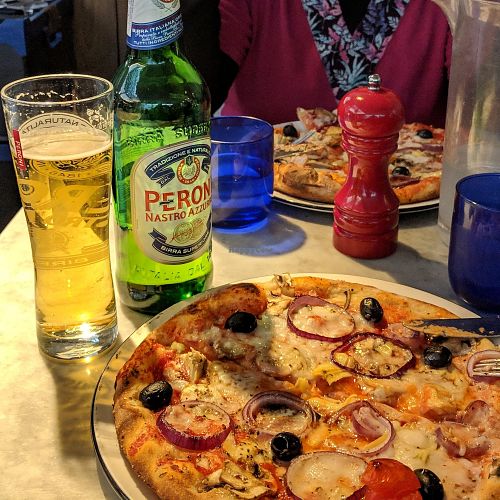 Fantastic vegan pizza, and Peroni is likewise vegan 😁 at Milano - Temple Bar in Dublin