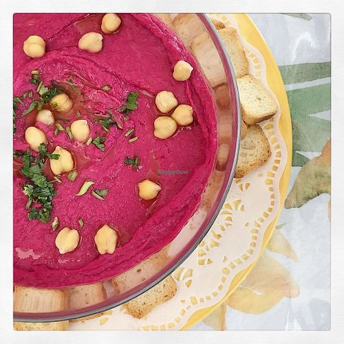 Beet hummus at Café Garrett by Ohana in Lisbon