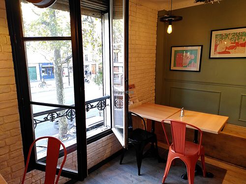 Eat-in space at Theory (ex-BurgerTheory) in Paris