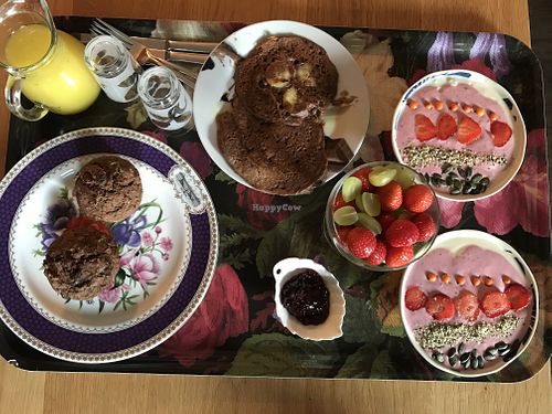 Het hele ontbijt, zo lekker, 🙏🏼  at Villa La Vida in Egmond Aan Zee