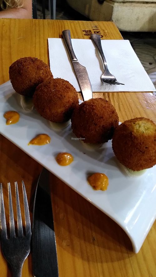 Crocketas at Restaurante Vegano Tierra Madre in Valencia