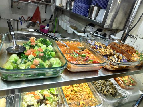 Dishes for selection at Tong Xin Vegetarian Food in Central Singapore