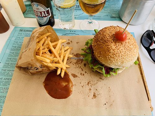 the grassy - chickpea burger with fries at Hamburgueria do Mercado in Funchal