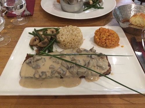 escaloppe of seitan at Veget'Halles in Paris