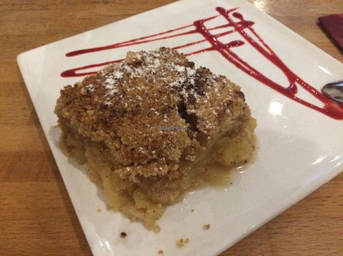 vegan crumble at Veget'Halles in Paris