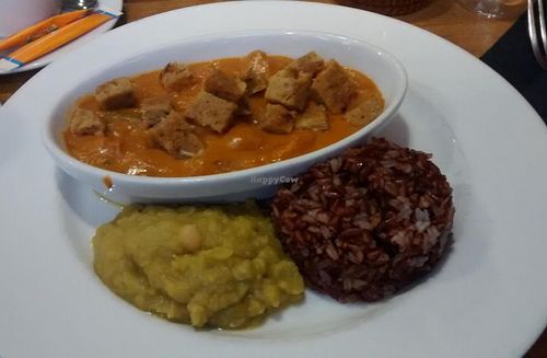 Plats du jour (Vegan). at Veget'Halles in Paris