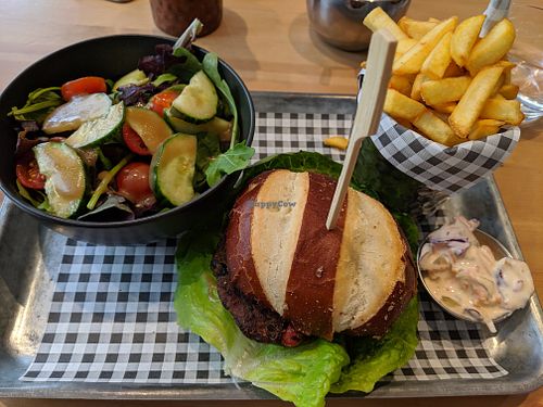 Beetshroom burger at The Sinful Vegan in Jersey
