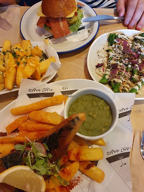 Bacon burger, cheesy fries, fish&chips, tenderstem at Unity Diner in East London