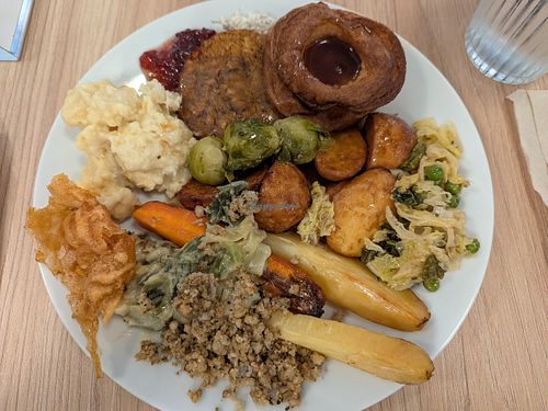 Sunday carvery at Unity Diner in East London