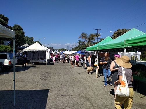 walking down the rows (there's two rows like this, the top two sides, that form a circle you can work around) at Farmer's Market - Main St in Santa Monica