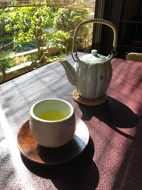 Green tea at Hachinoki in Kamakura