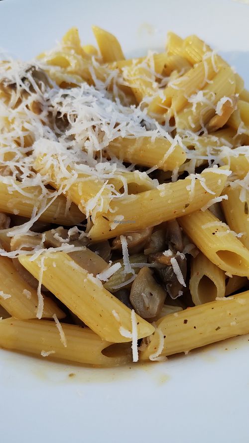 Vegan mushroom pasta at Keyif Sanat Kahvesi in Usak