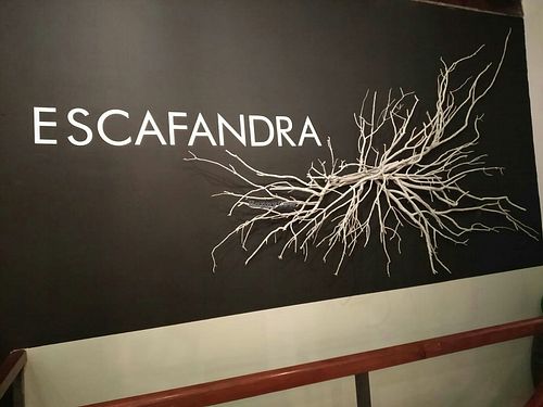 Tienen dos salas at Escafandra in Madrid